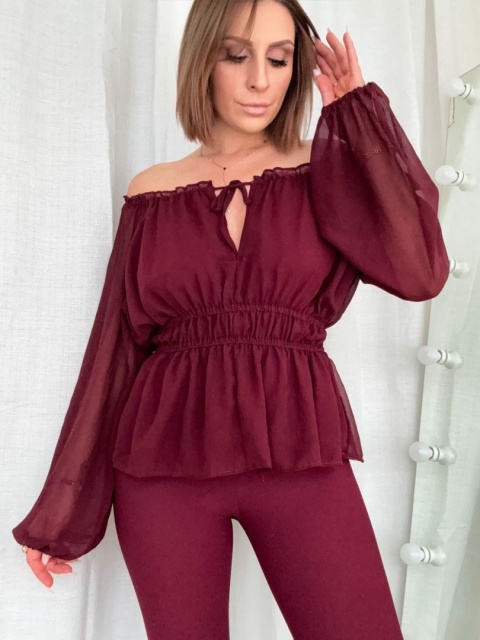 Bluzka z gumowanym dekoltem Boho Elegance bordowa
