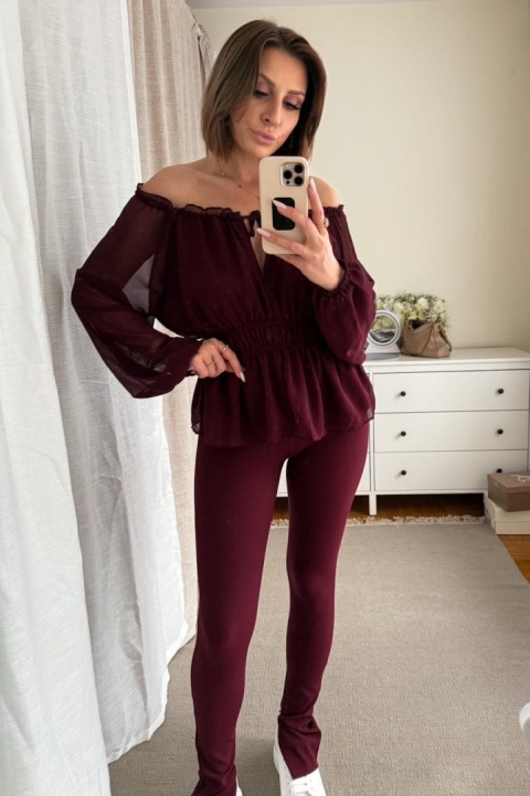 Bluzka z gumowanym dekoltem Boho Elegance bordowa