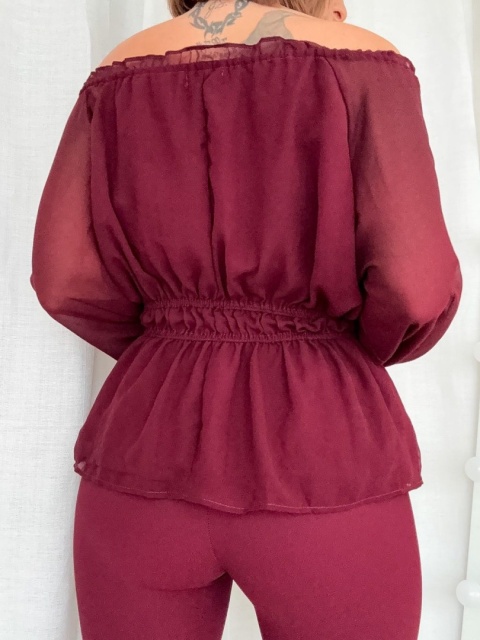 Bluzka z gumowanym dekoltem Boho Elegance bordowa