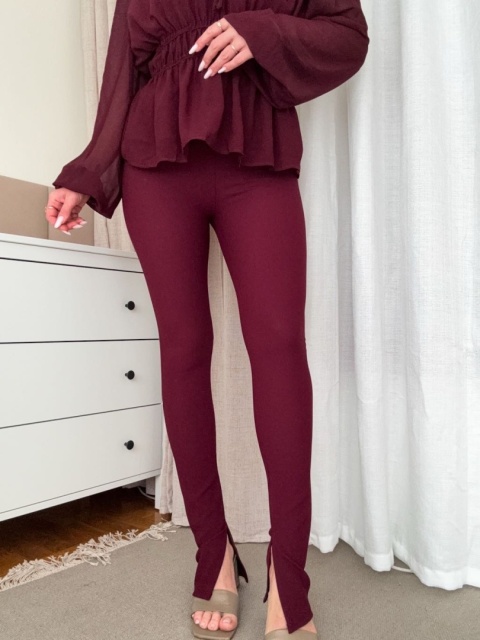Elastyczne modelujące legginsy z rozporkiem Luciano bordowe