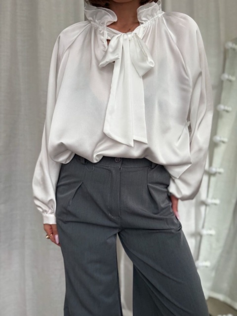 Satynowa koszula Nabu Silk biała