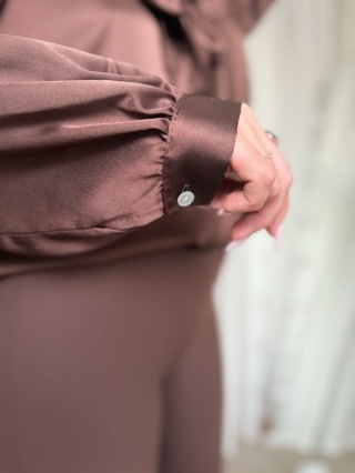Satynowa koszula Nabu Silk czekoladowa