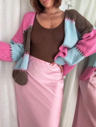 Sweter Cozy Mood różowo-niebieski