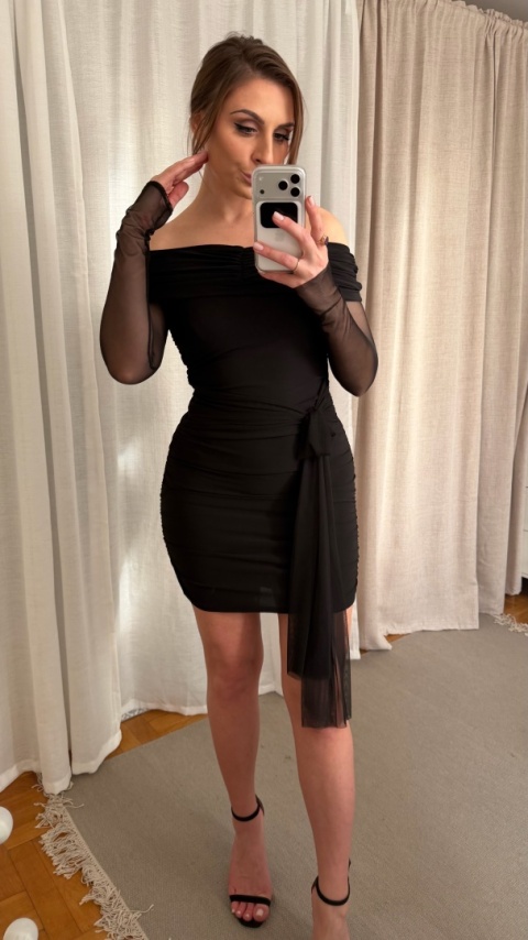 Dopasowana sukienka Midnight Veil czarna