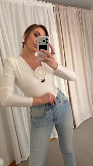 Elastyczne body Rosr Cut-Out ecru