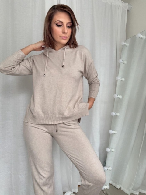 Miękki dzianinowy komplet Stellar Softness beżowy