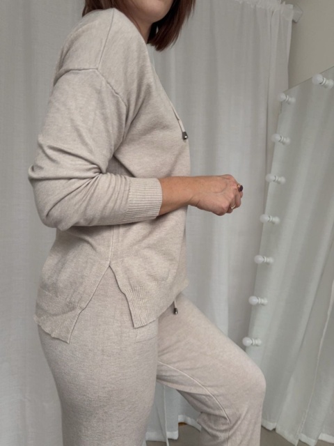 Miękki dzianinowy komplet Stellar Softness beżowy