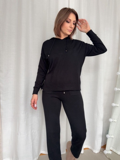 Miękki dzianinowy komplet Stellar Softness czarny