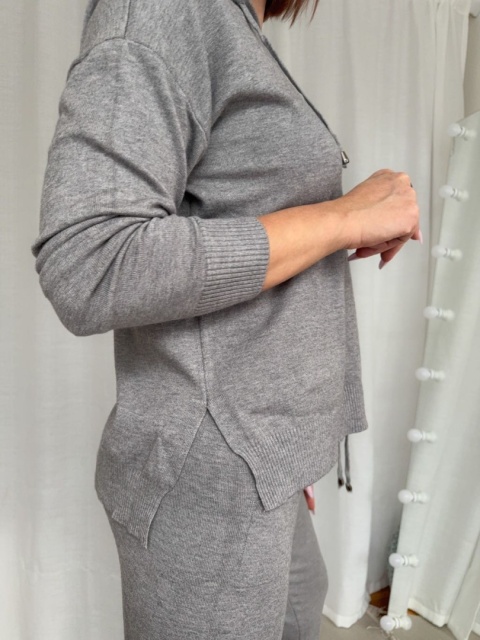 Miękki dzianinowy komplet Stellar Softness szary