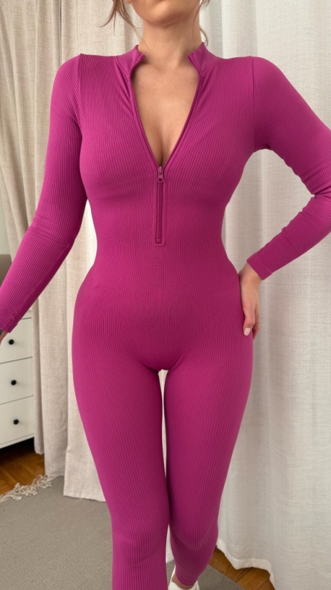 Modelujący kombinezon Sculpt Aura Jumpsuit magenta