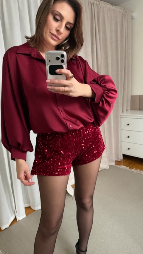 Shorty z cekinami Lunar Sparkle Shorts bordowe ❤️