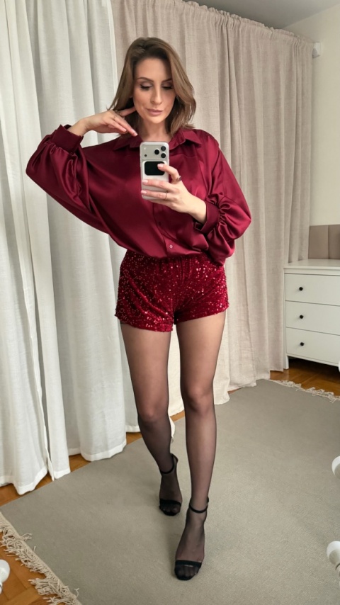 Shorty z cekinami Lunar Sparkle Shorts bordowe ❤️