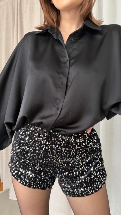 Shorty z cekinami Lunar Sparkle Shorts czarne 🖤