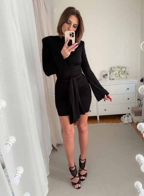 Sukienka z wiskozy Drapped Vibe czarna