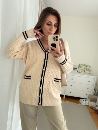Sweter w stylu preppy Retro Old Money śmietankowy