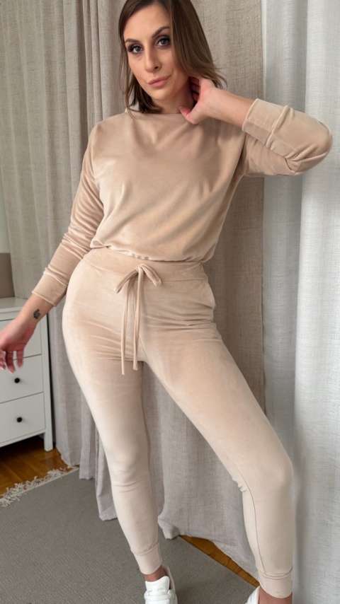 Welurowy zestaw Velvet Soul Set creamy nude