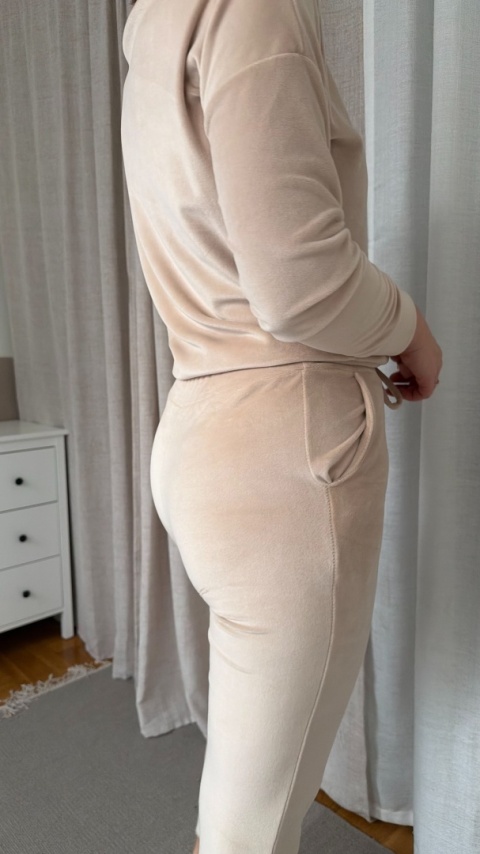 Welurowy zestaw Velvet Soul Set creamy nude