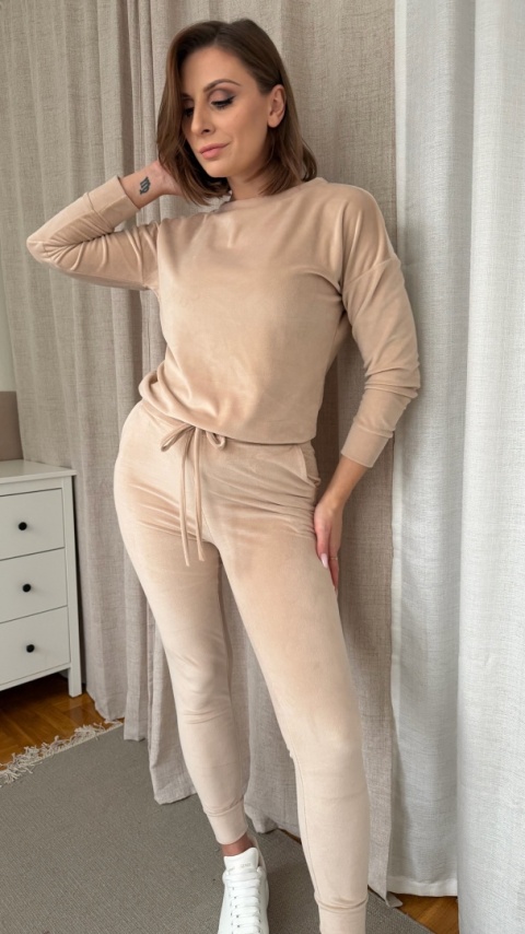 Welurowy zestaw Velvet Soul Set creamy nude