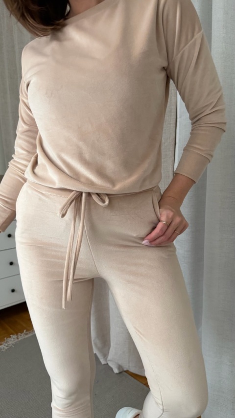 Welurowy zestaw Velvet Soul Set creamy nude